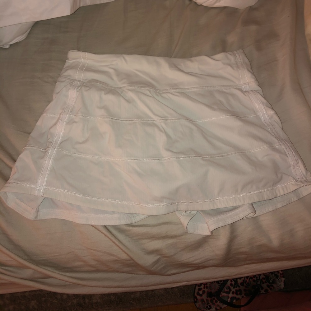 Iululemon white skirt